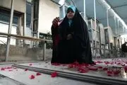 عطرافشانی گلزار شهدای بهشت زهرا (س) در یادواره ۲۴ هزار شهید تهران