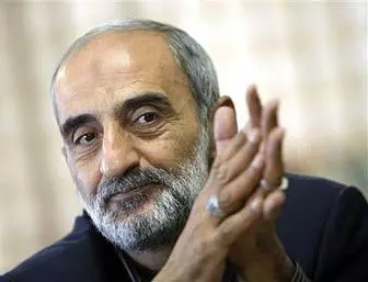 شریعتمداری: احمدی نژاد برای برکناری مشایی تردید نکند