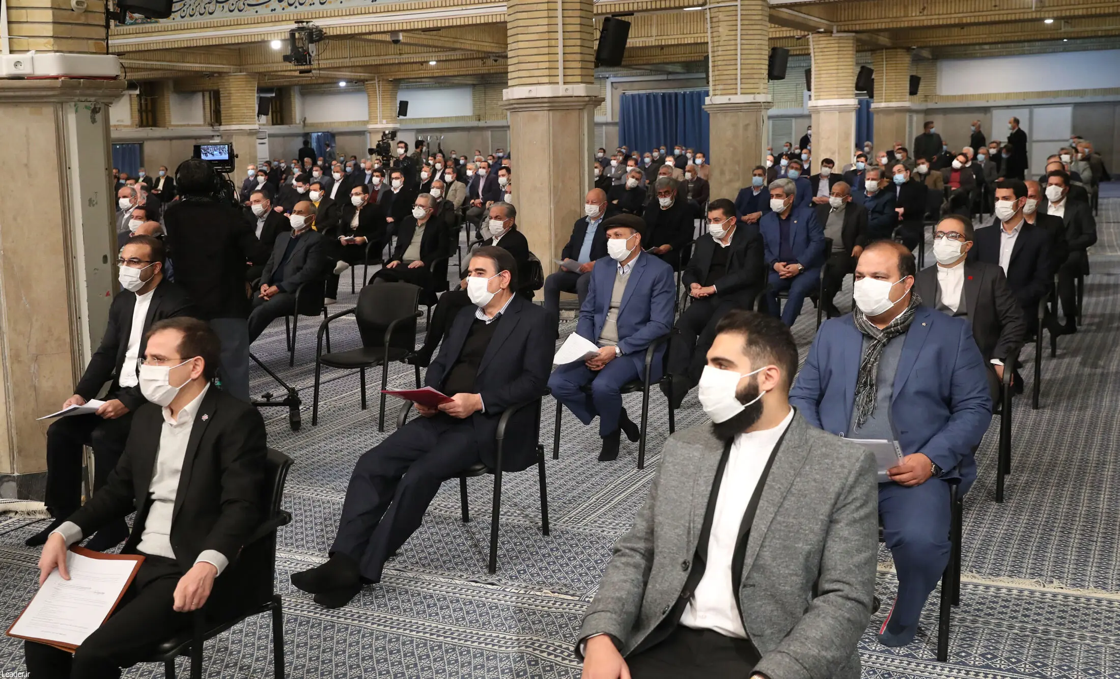 دیدار جمعی از تولیدکنندگان و فعالان صنعتی با رهبر معظم انقلاب/گزارش تصویری