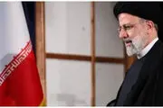 حضور محافظ رئیس جمهور شهید در حرم رضوی +عکس