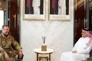 دیدار فرمانده نیروی هوایی آمریکا در خاورمیانه با وزیر دفاع قطر 