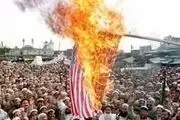  معترضان خشمگین آمریکایی پرچم آمریکا را آتش زدند/فیلم