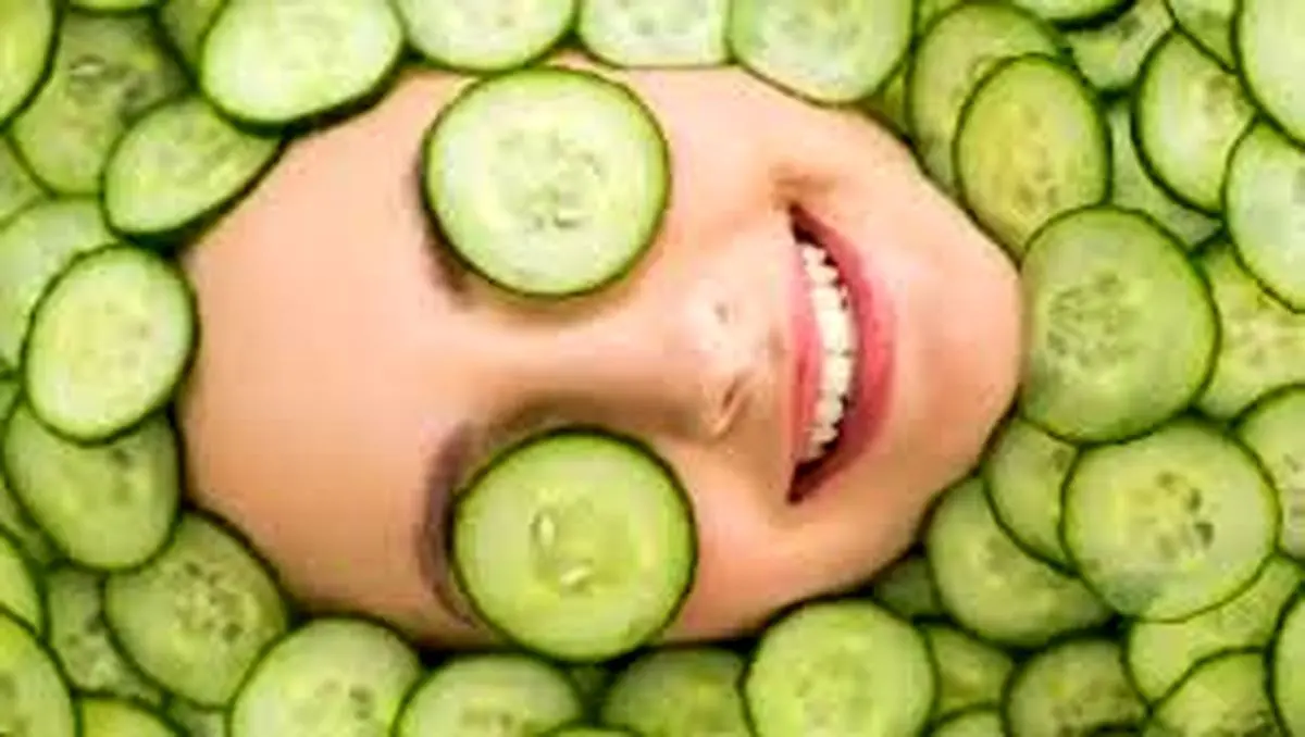 چطور با کمک خیار پوست شفاف تری داشته باشیم؟