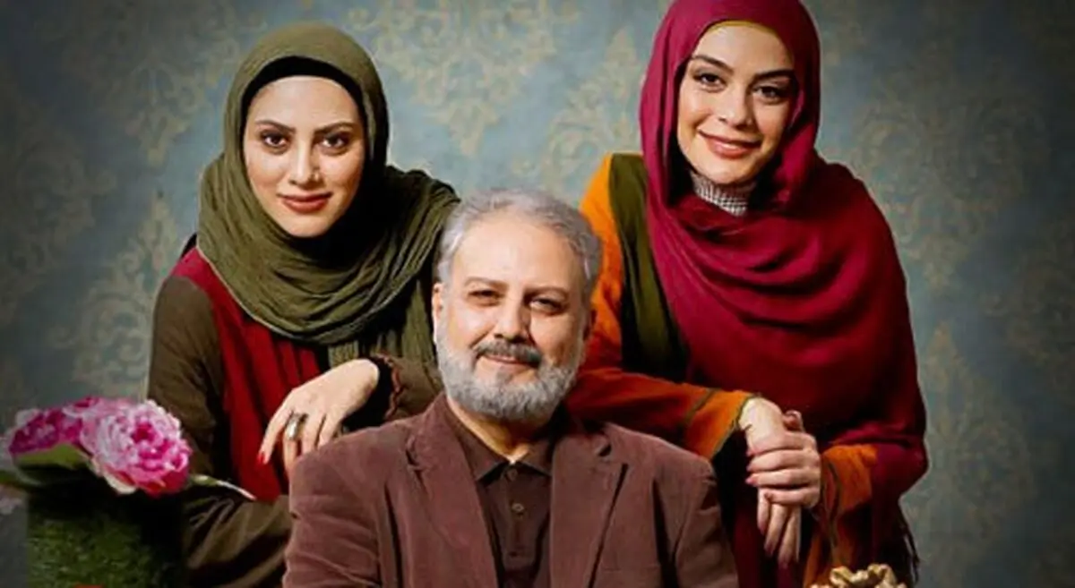 خانم بازیگر درکنار مادر و پدر مشهورش/ عکس