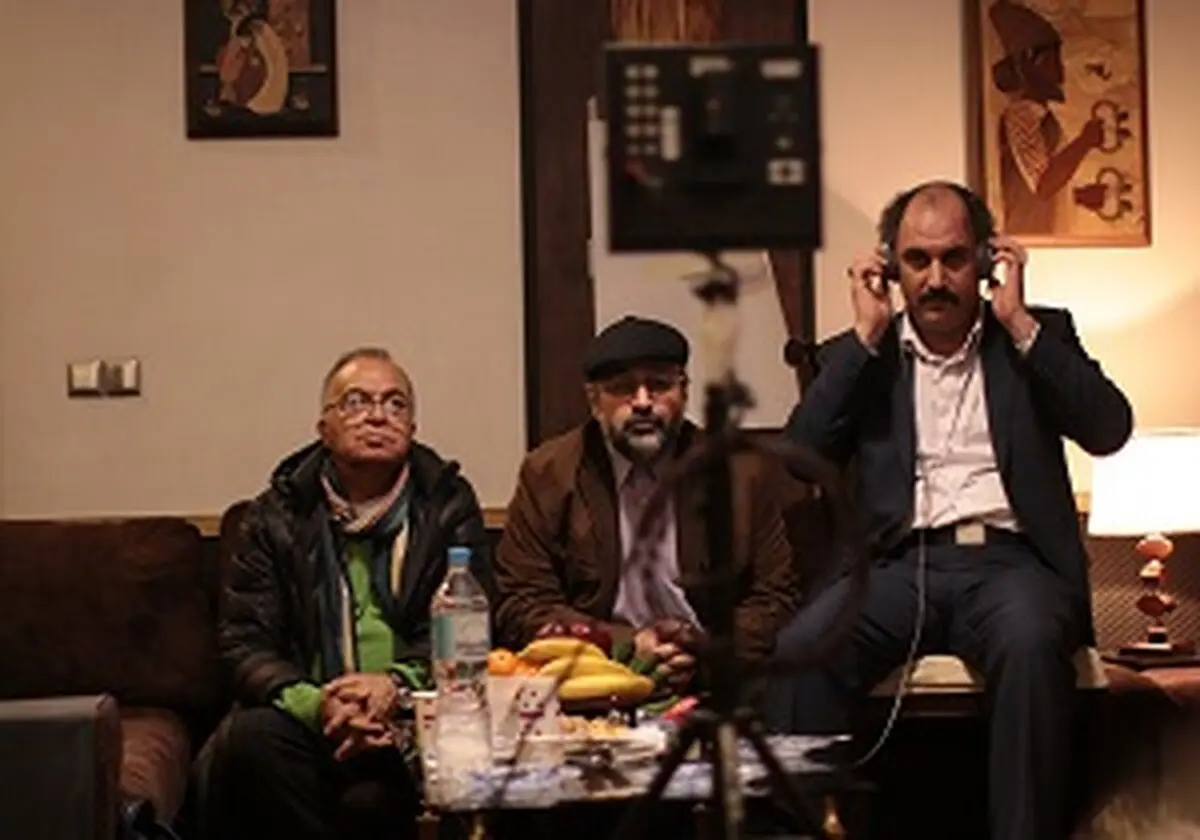 بازدید قائم مقام شبکه 2 از پشت صحنه سریال «پدر»
