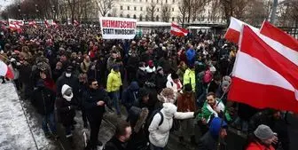 اعتراض هزاران نفری در «وین» علیه محدودیت‌های کرونا