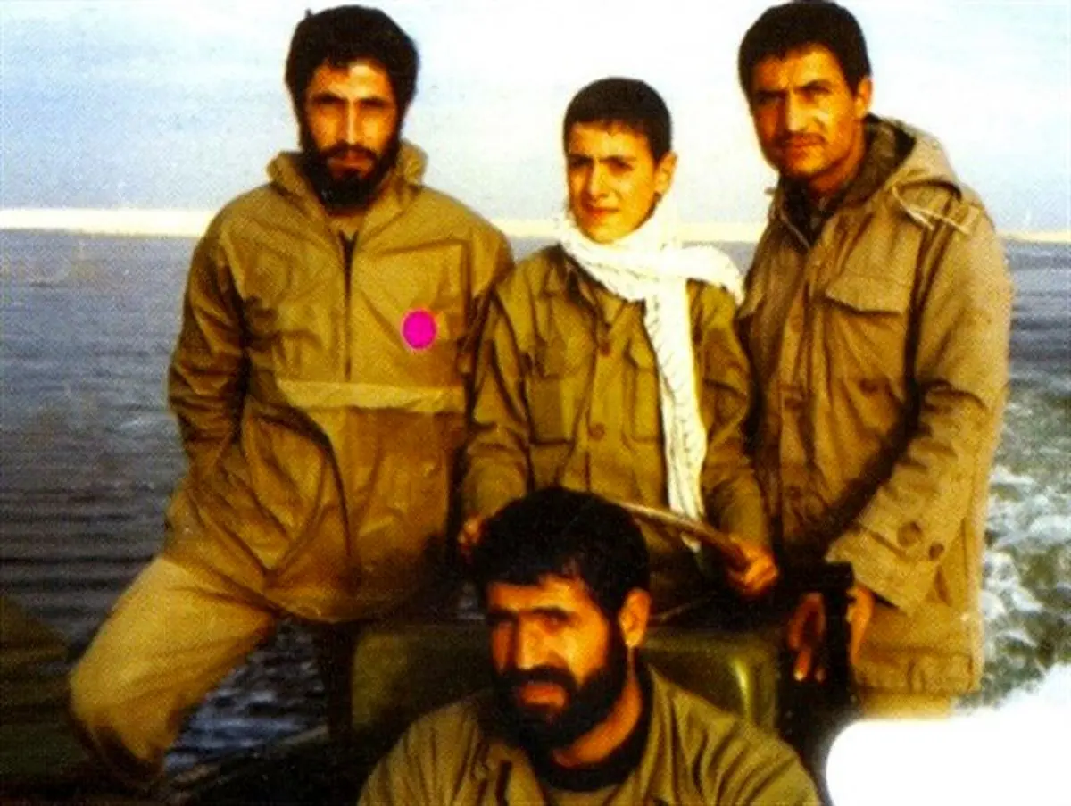 شهادت برای فرزندان قرآن مانند مادری است که فرزندش را در آغوش می کشد