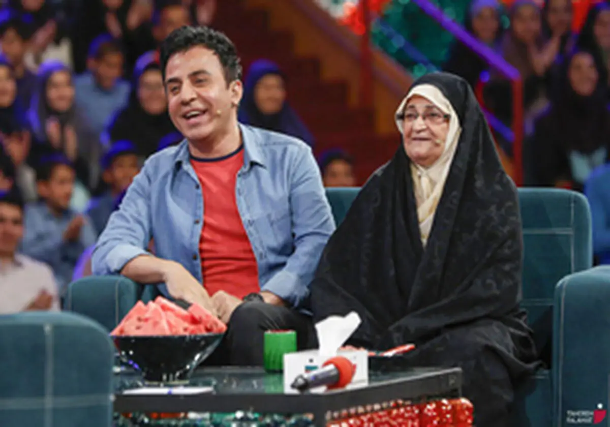 ناگفته‌های مادر «عمو پورنگ» در برنامه خندوانه