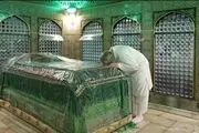 مضجع منور امام رضا(ع) غبارروبی شد /عکس