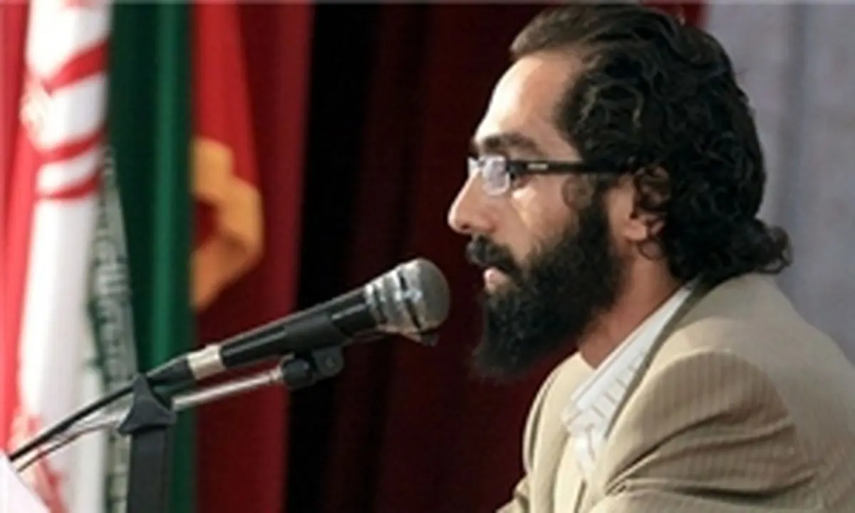 مظلومیت انقلاب در همه دههها