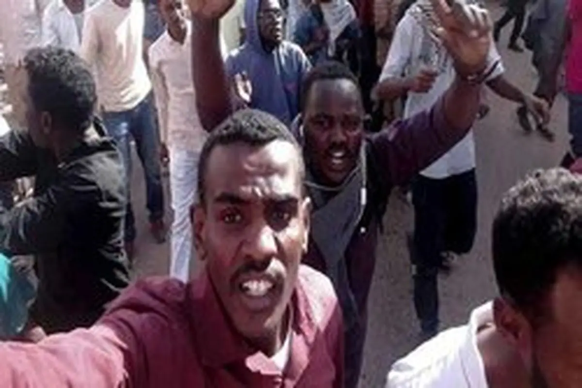 پایتخت سودان شاهد تظاهرات و تیراندازی شدید است