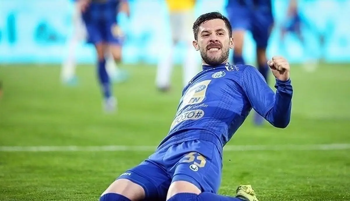 هافبک چپ استقلال در ترکیب مقابل الاهلی عربستان