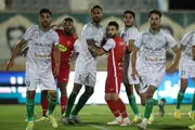 
مهاجم پرسپولیس وکیل مدافع پیدا کرد!
