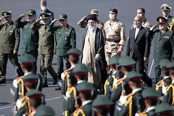 مراسم مشترک دانش‌آموختگی دانشگاه‌های نیروهای مسلح با حضور رهبر انقلاب برگزار شد/گزارش تصویری