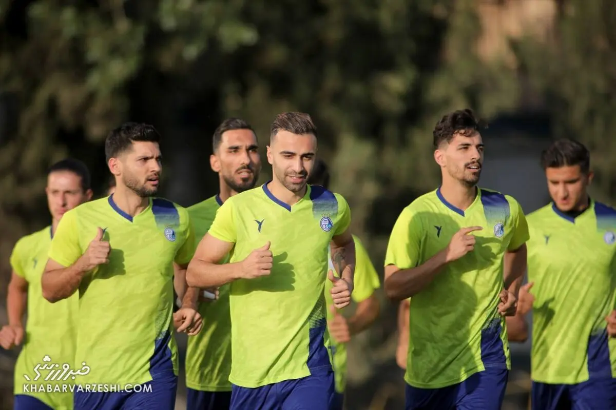 فرق جالب اعتصاب بازیکنان استقلال با دیگر بازیکنان