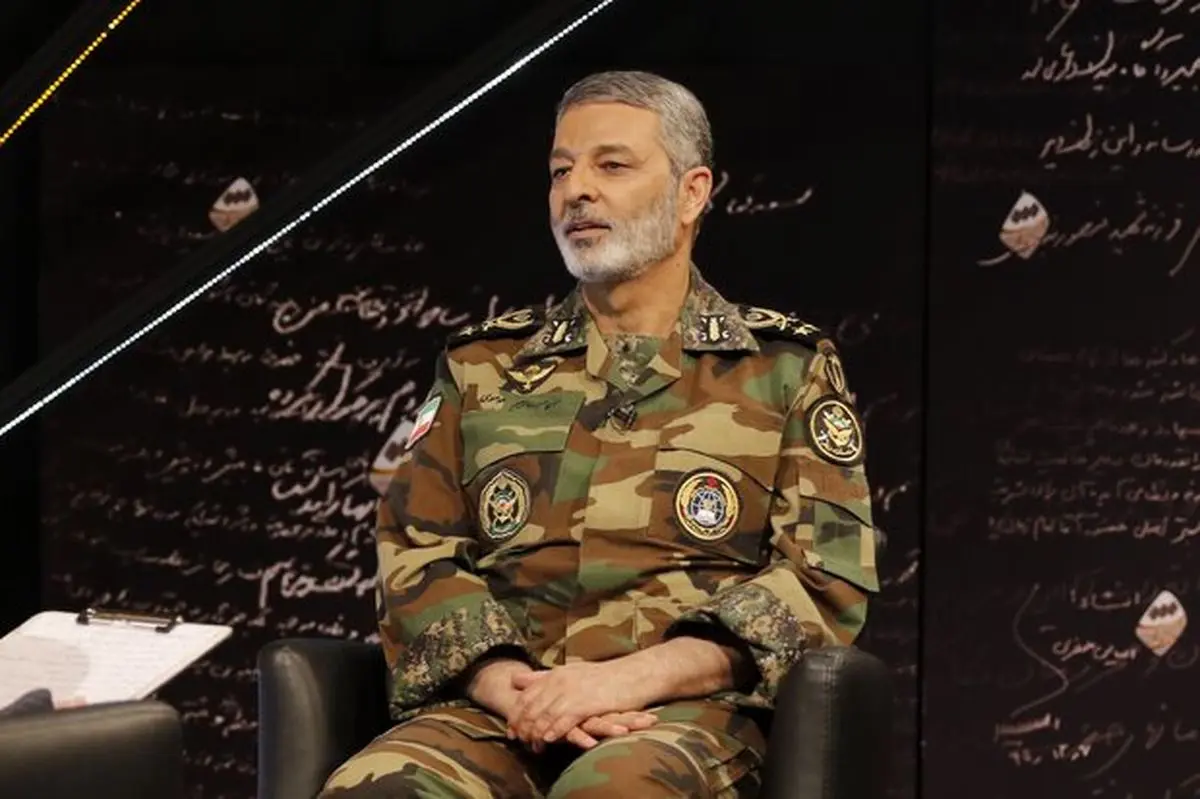 پاسخ کوبنده فرمانده کل ارتش به آمریکا :یکی بزنید ۱۰ تا میزنیم