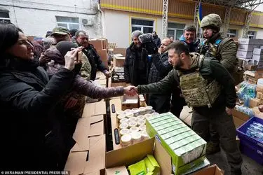 زلنسکی در خیابان‌های بوچا 