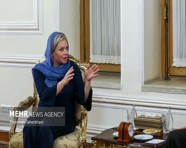 وضعیت حجاب نماینده سازمان ملل در دیدار با وزیر خارجه ایران