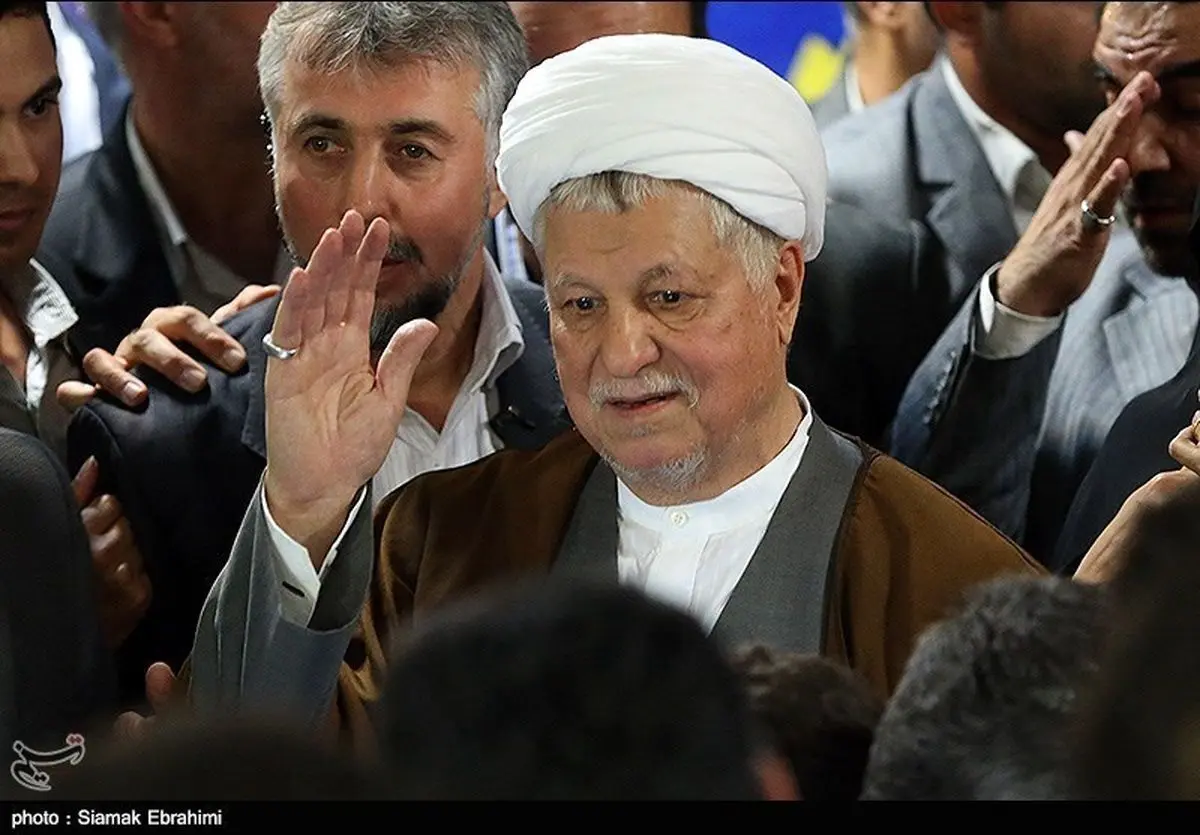 آیتالله هاشمی رفسنجانی انقلابی گونه در کنار رهبر معظم انقلاب اسلامی خدمت کرد