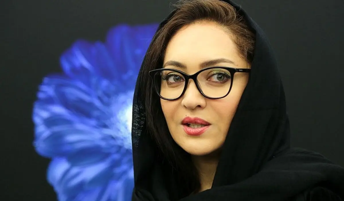 تشکر ویژه نیکی کریمی از حامیانش +عکس