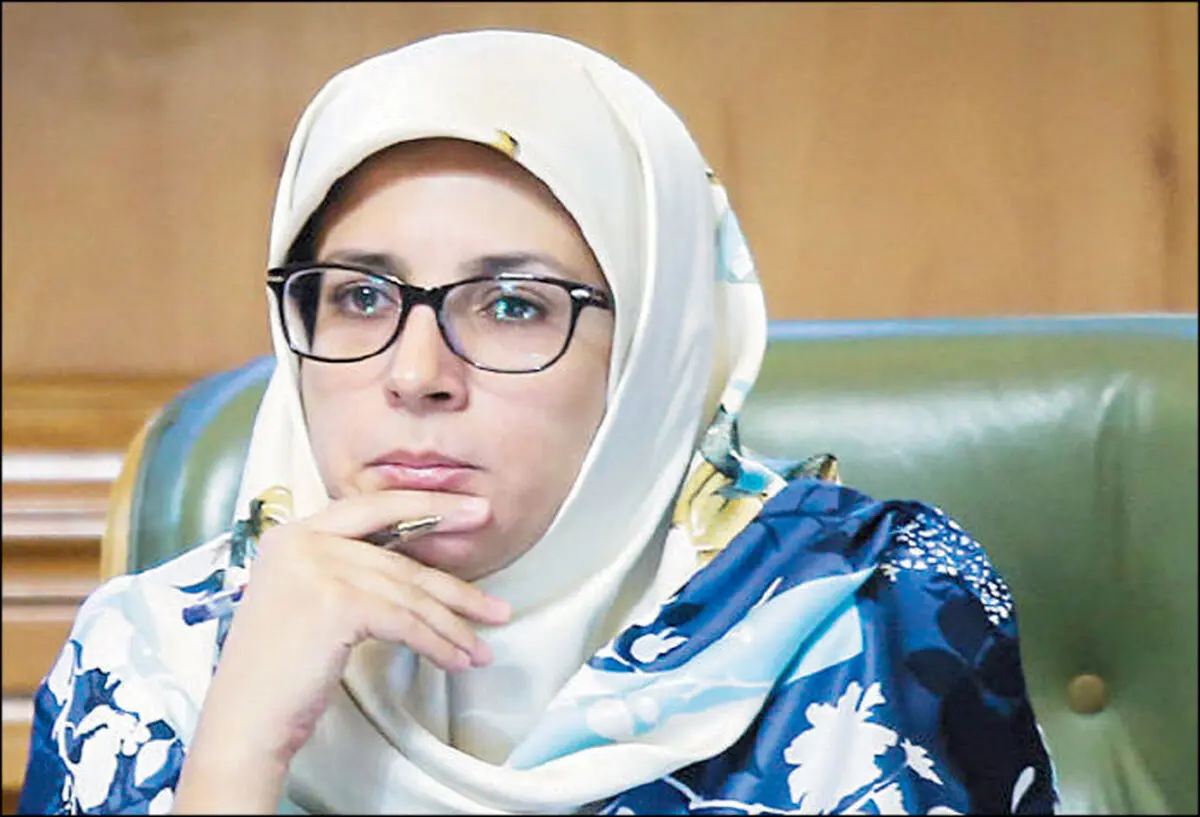 انتقاد عضو شورای شهر از ابهامات موجود در بودجه 98 شهرداری 
