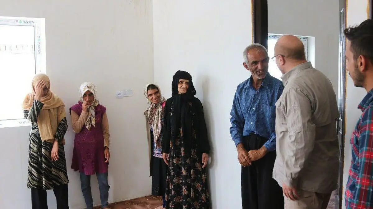 قالیباف در مناطق زلزله‌زده کرمانشاه/ عکس