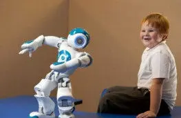ربات‌ها چه تاثیری بر رفتارهای کودکان دارند؟