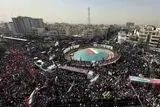 غوغای مردم تهران در تشییع شهدای اقتدار +فیلم