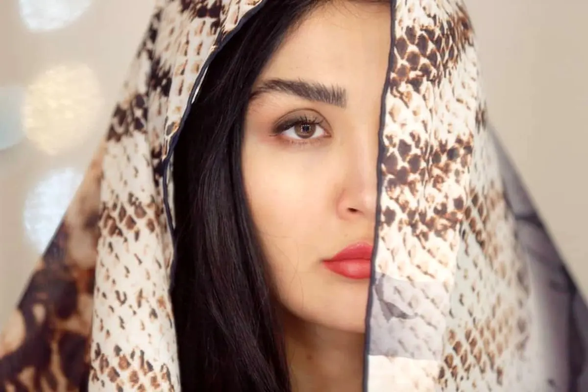 عکس سیاه و سفیدطور «مریم معصومی»
