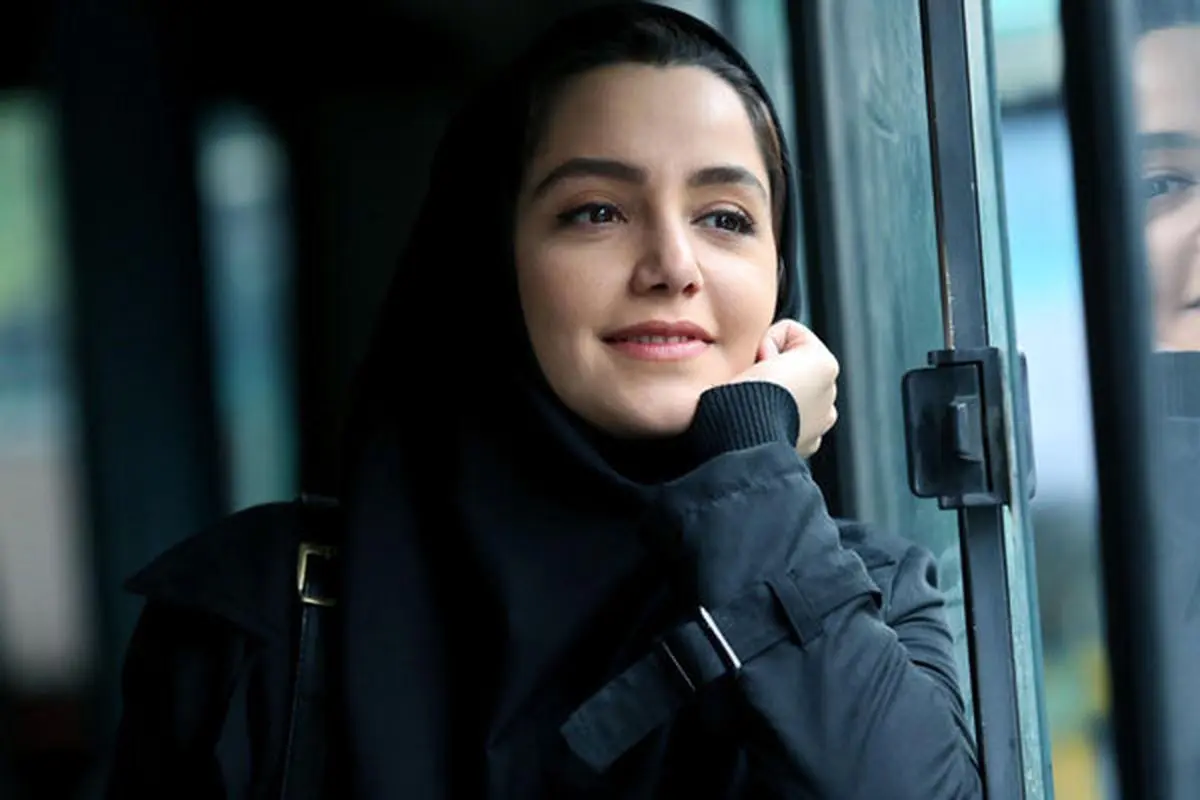 حضور نازنین بیاتی در «عروسی مردم»/ عکس