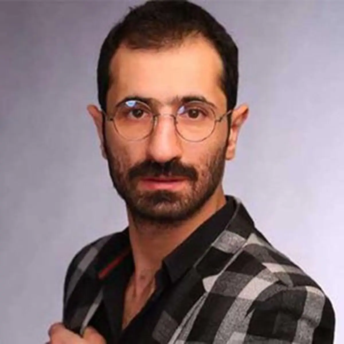 نکته طنزآلود و مفهومی آقای بازیگر /عکس