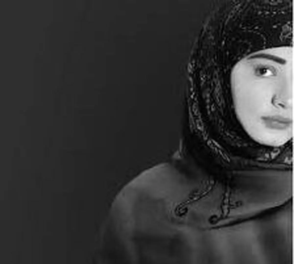 دلنوشته دختر لبنانی برای سردار قاسم سلیمانی: هر لحظه تو را میبینیم