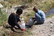 مردمانی که کوله‌بر آب شده‌اند 