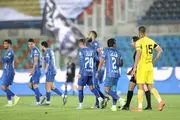 صدرنشینی استقلال جام نمی‌آورد