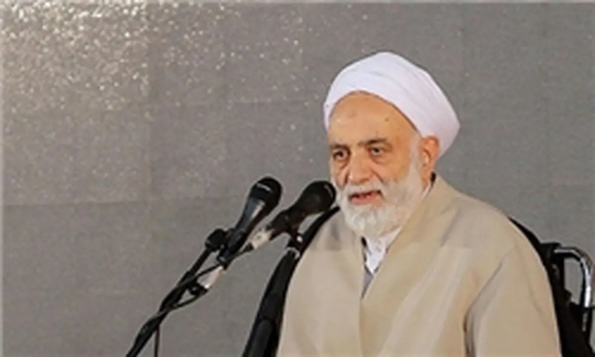 بندگی خدا حسابش از زرق و برق دنیا جداست