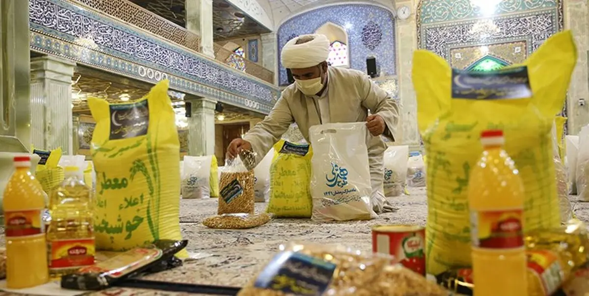 اهدای بسته‌های معیشتی به ساکن مناطق محروم توسط بنیاد مستضعفان