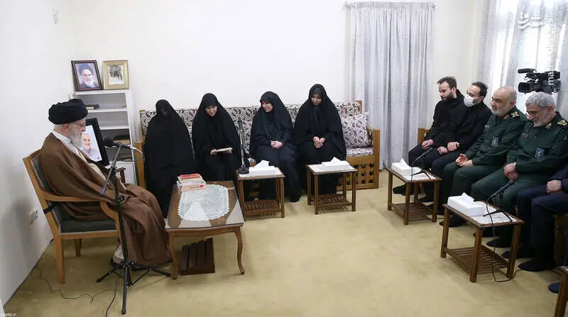دیدار امروز رهبر معظم انقلاب با خانواده حاج قاسم/گزارش تصویری