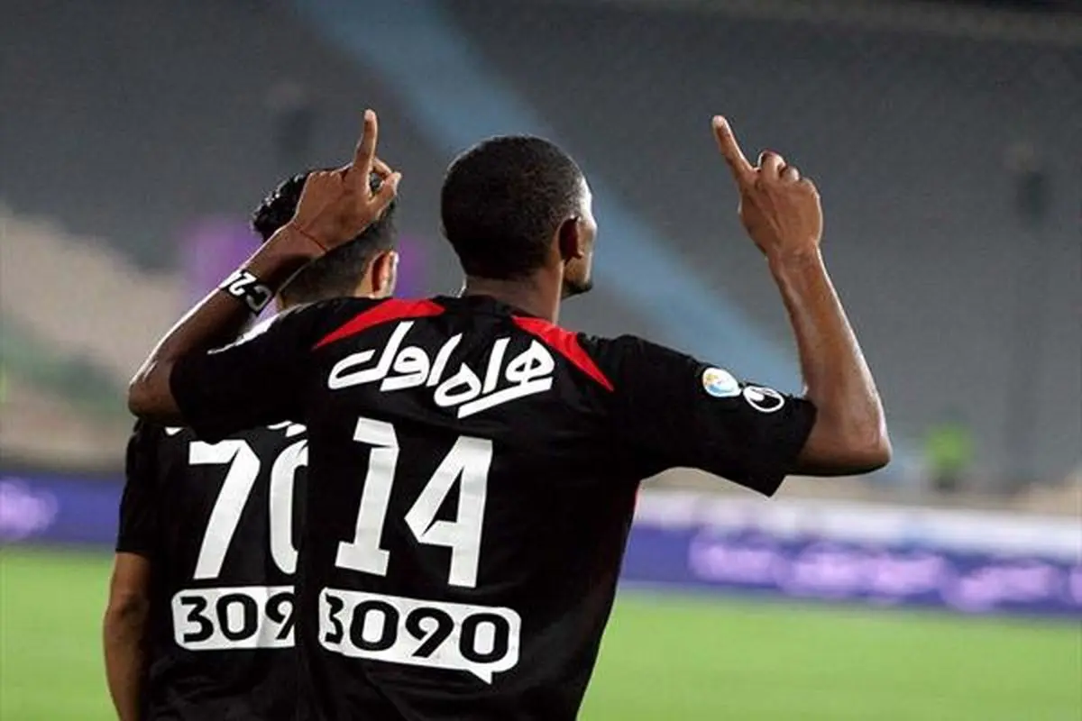 دردسرسازی پرسپولیسی‌ها برای مهاجم ذوب‌آهن