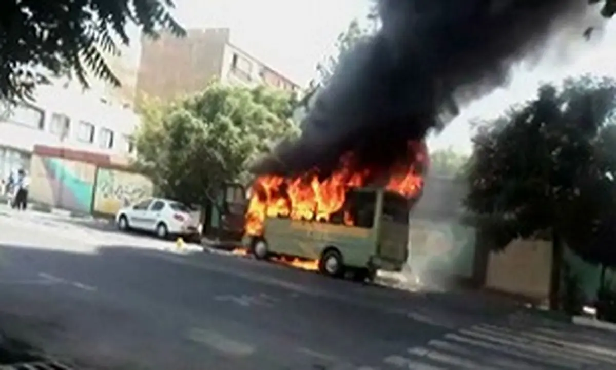 سرویس مدرسه دخترانه در آتش سوخت