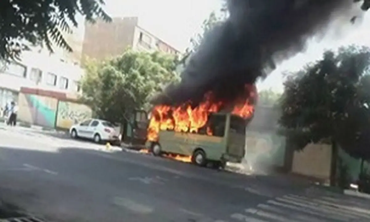 سرویس مدرسه دخترانه در آتش سوخت
