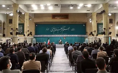 دیدار جمعی از نخبگان و استعدادهای برتر علمی با رهبر انقلاب/گزارش تصویری