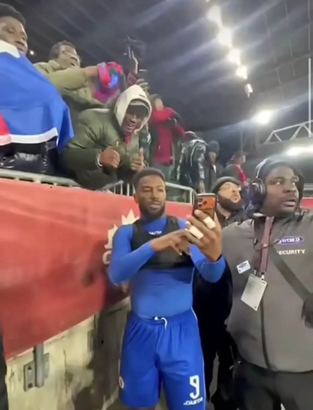 کانادایی ها از ستاره استقلال استقبال ویژه کردند+ عکس