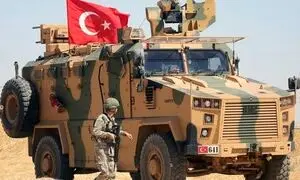      

حمله کردن ترکیه از هوا و زمین به سوریه 
