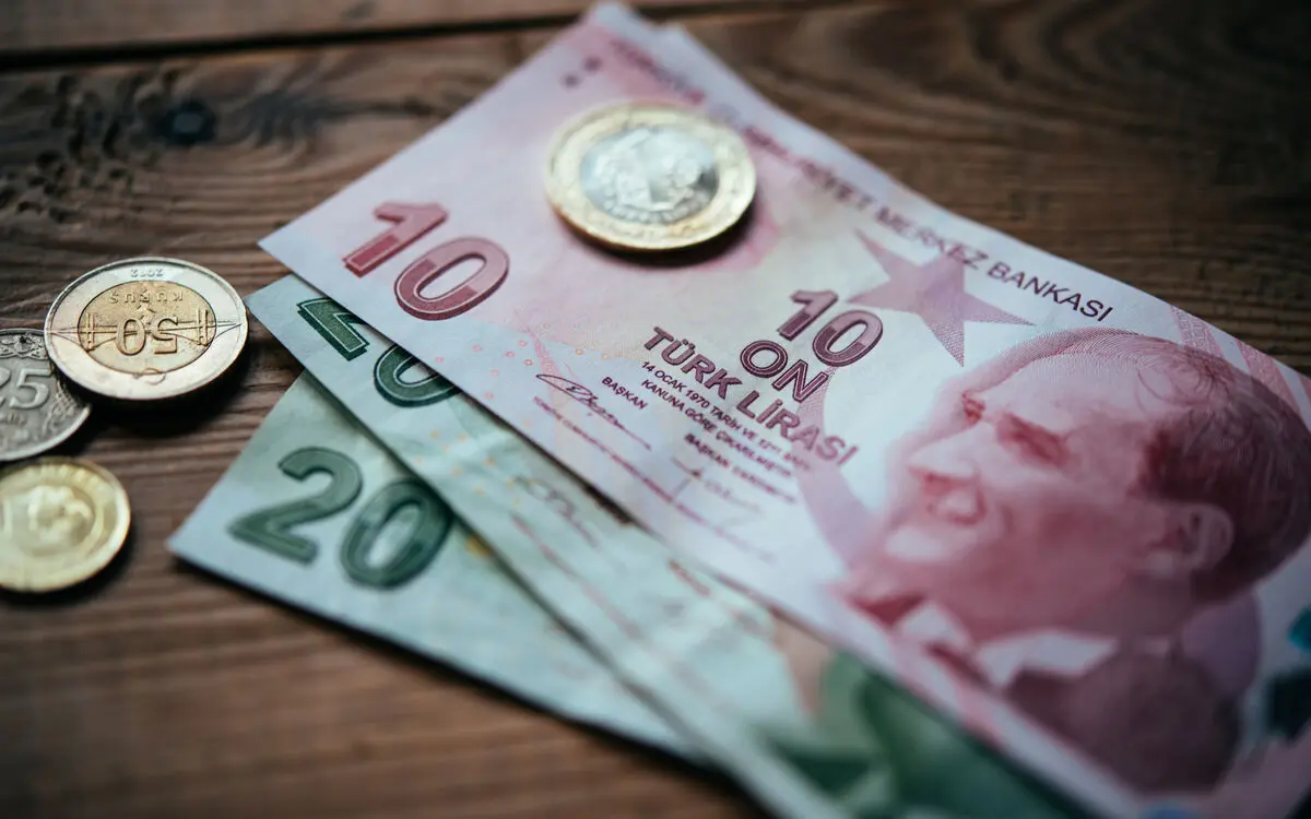 قیمت لیر ترکیه امروز شنبه ۵ اردیبهشت ۱۴۰۵