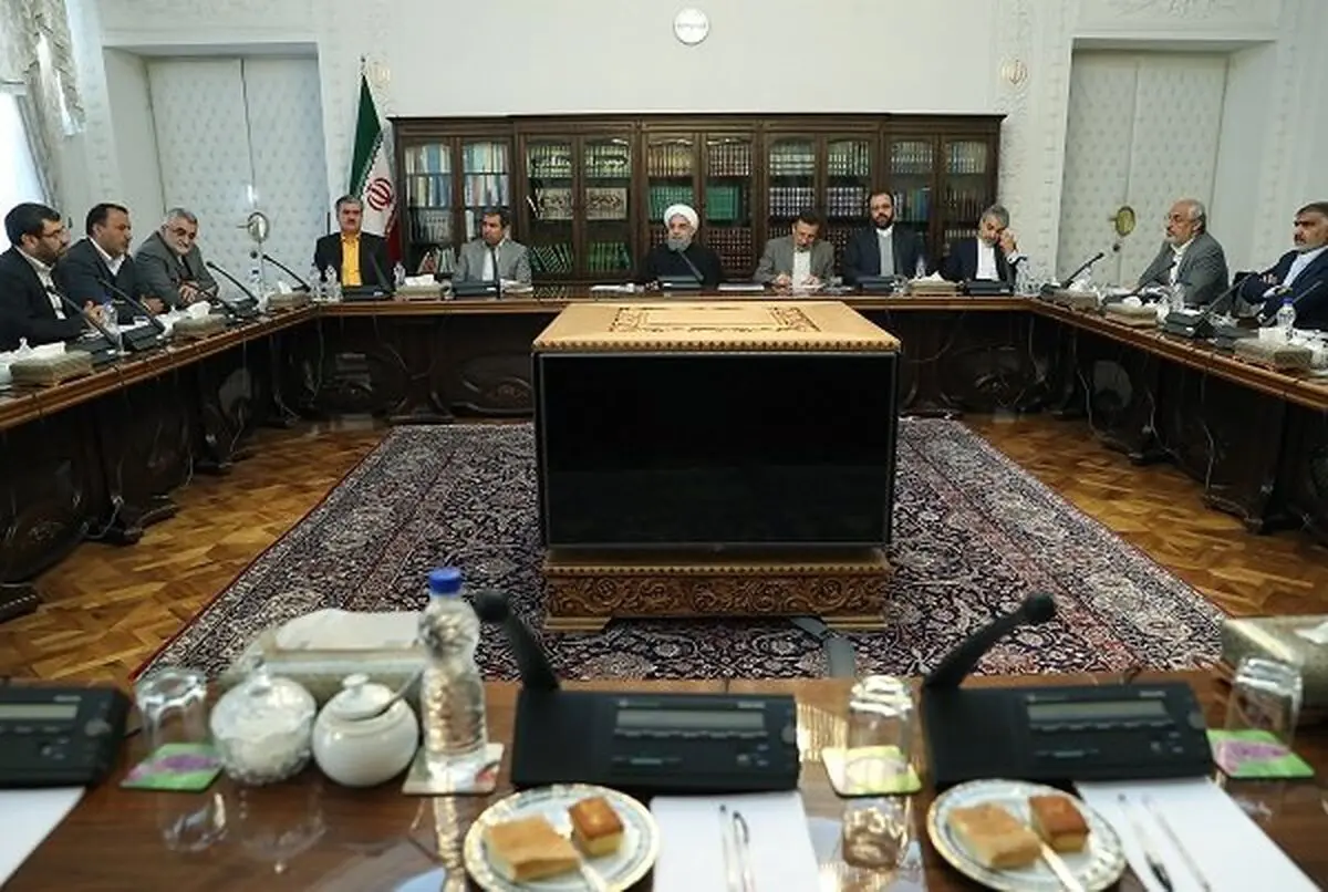برخی گفتند مشکلات را به داخل ایران می‌کشانیم