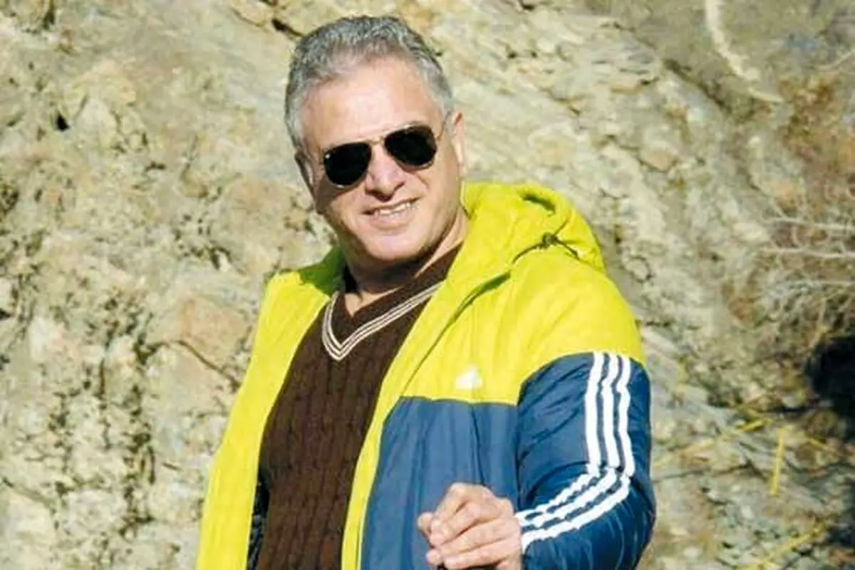 آقای نویسنده: خوشحالم که سیگاری نشدم