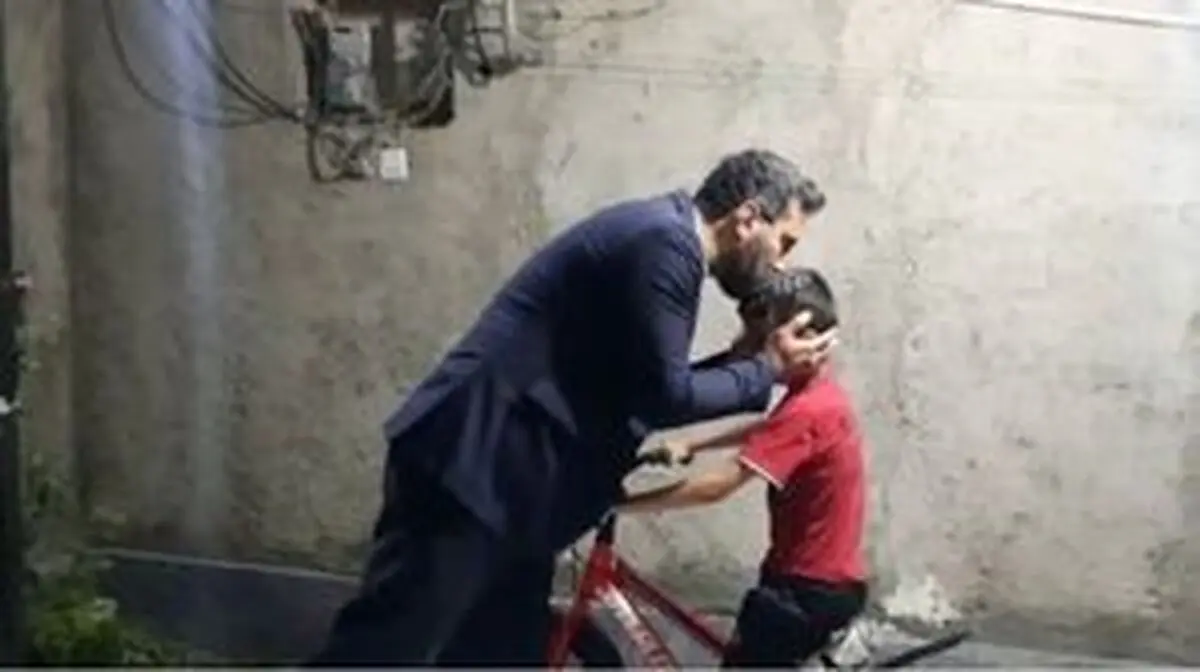 پاسخ رئیسی به نامه‌ی یک‌خطی پسربچه‌ی اصفهانی+عکس
