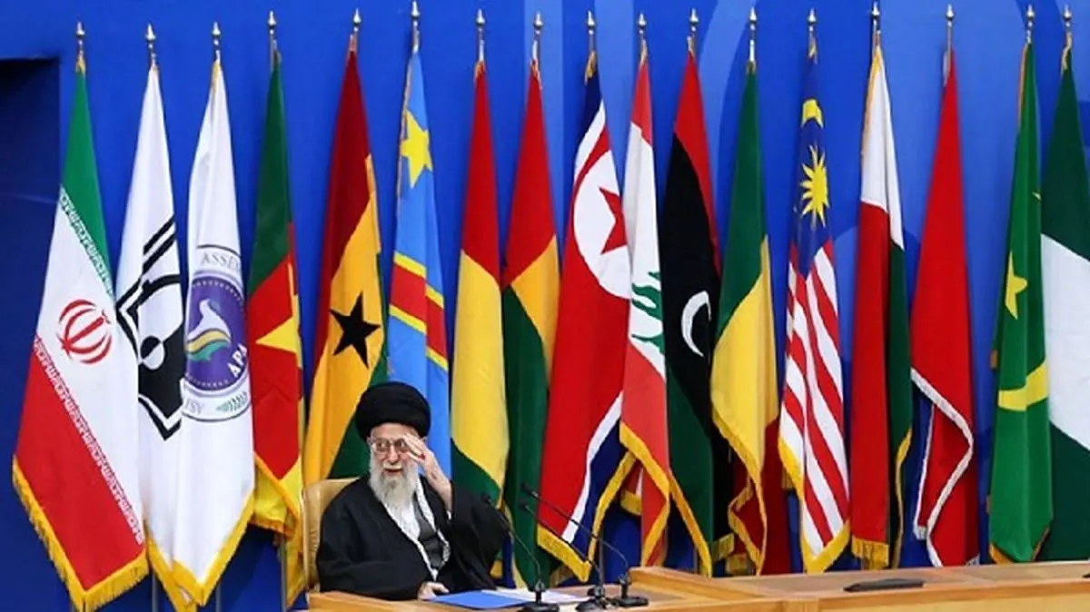 آیت الله خامنهای به کدام کشورها سفر کرده است؟