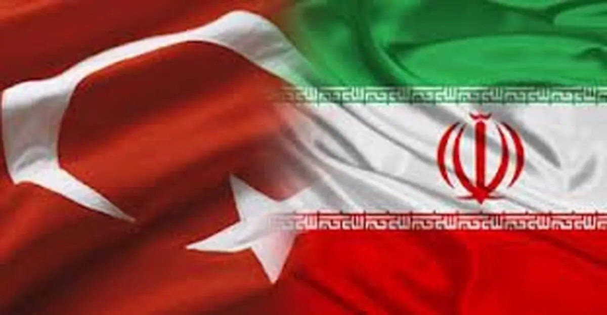 حضور سفیر ایران در پایانه مرزی ایران و ترکیه