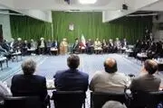 جمعی از شاعران و اهالی فرهنگ و ادب با رهبر معظم انقلاب دیدارکردند